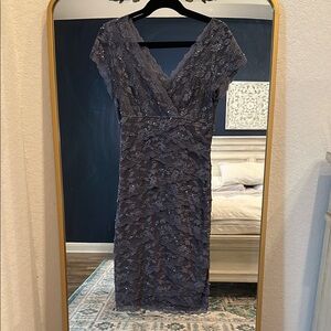 Elegant Lace V-Neck Dress - Blue